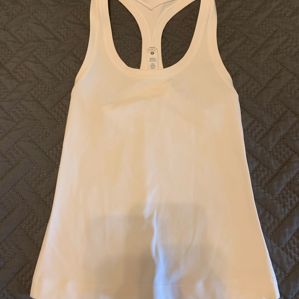 Lululemon size 0 white tank